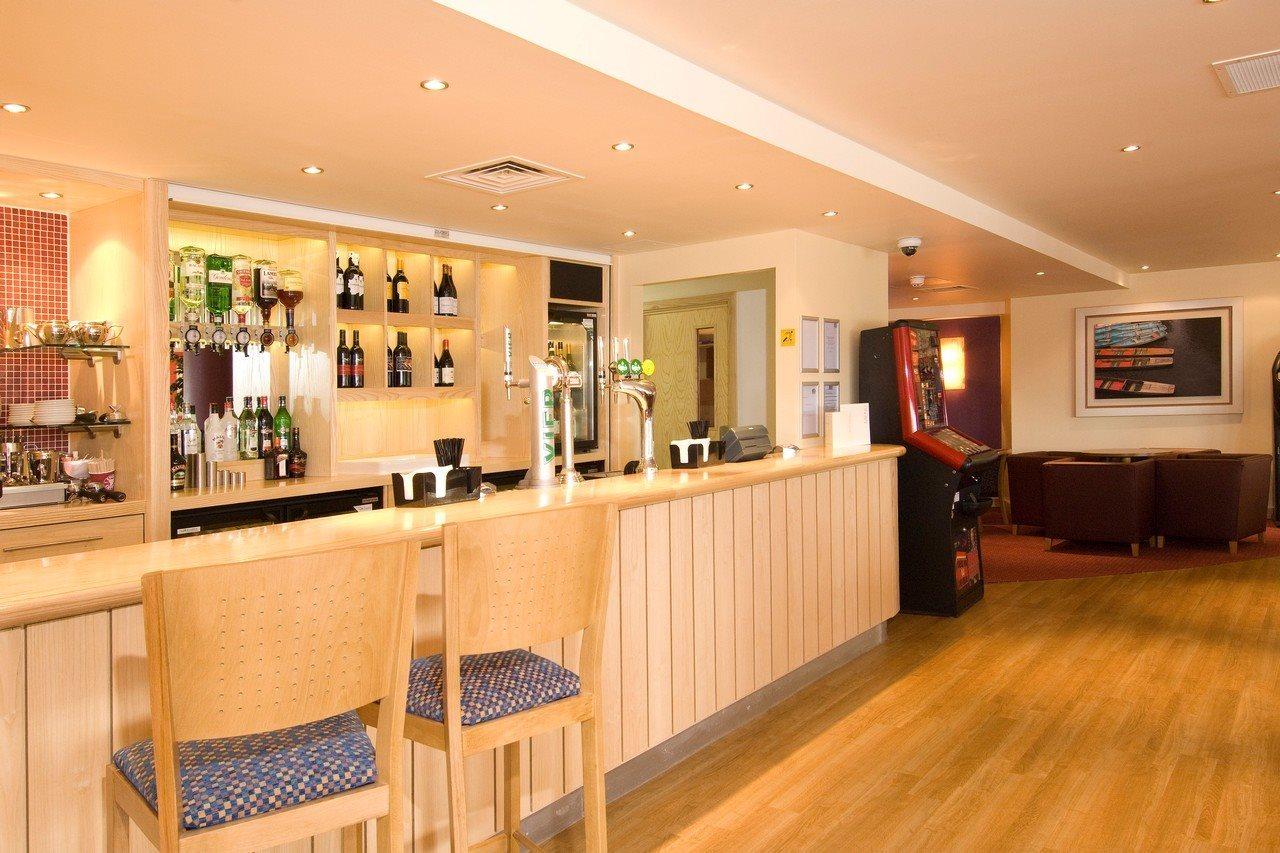 Premier Inn Cambridge Girton  Bagian luar foto
