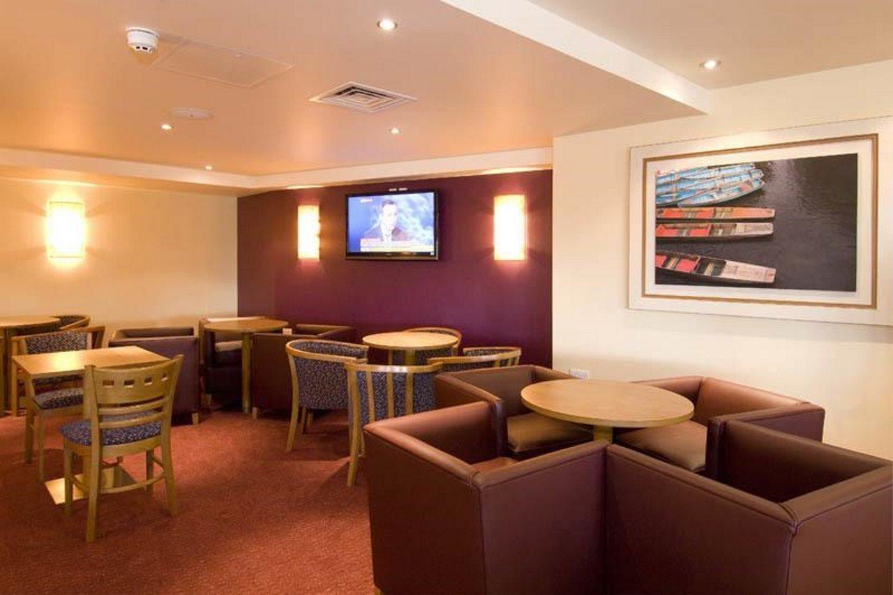 Premier Inn Cambridge Girton  Bagian luar foto