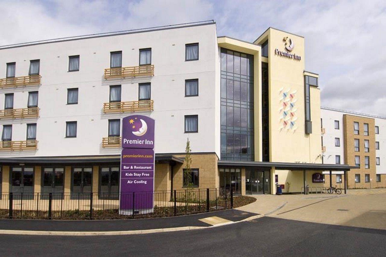 Premier Inn Cambridge Girton  Bagian luar foto