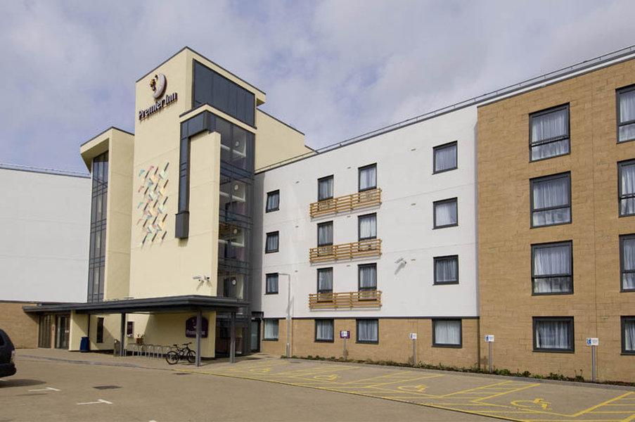 Premier Inn Cambridge Girton  Bagian luar foto