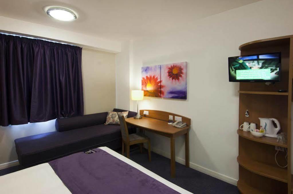 Premier Inn Cambridge Girton  Bagian luar foto