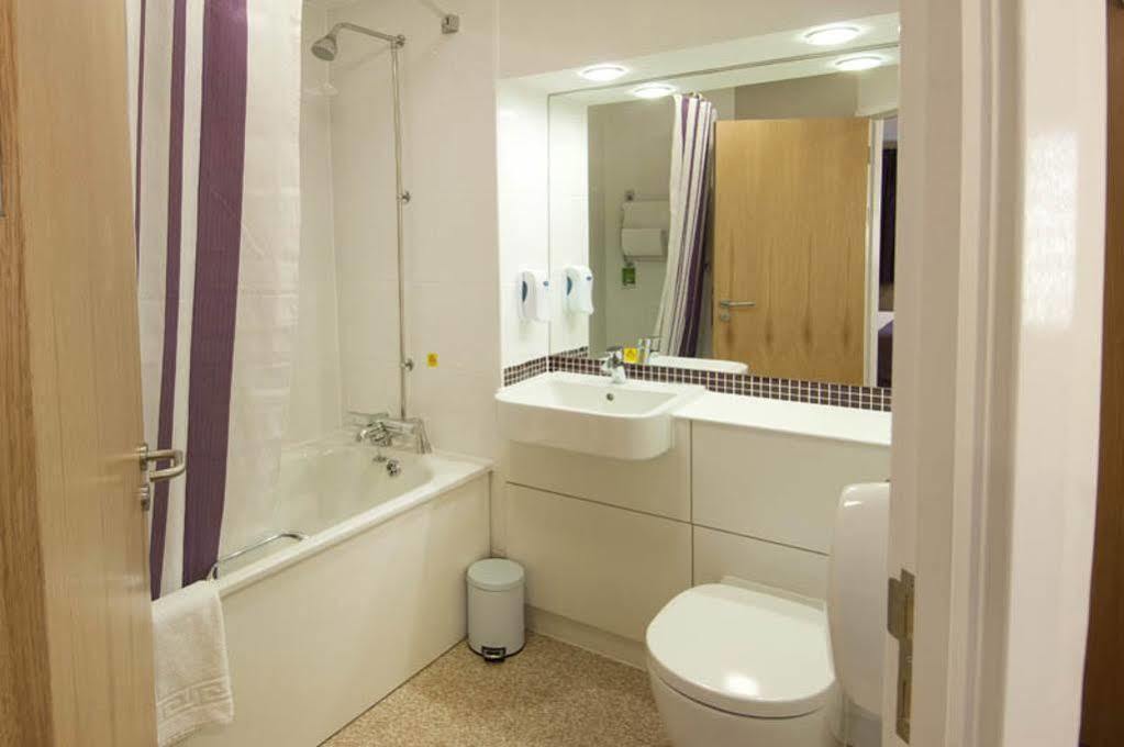 Premier Inn Cambridge Girton  Bagian luar foto